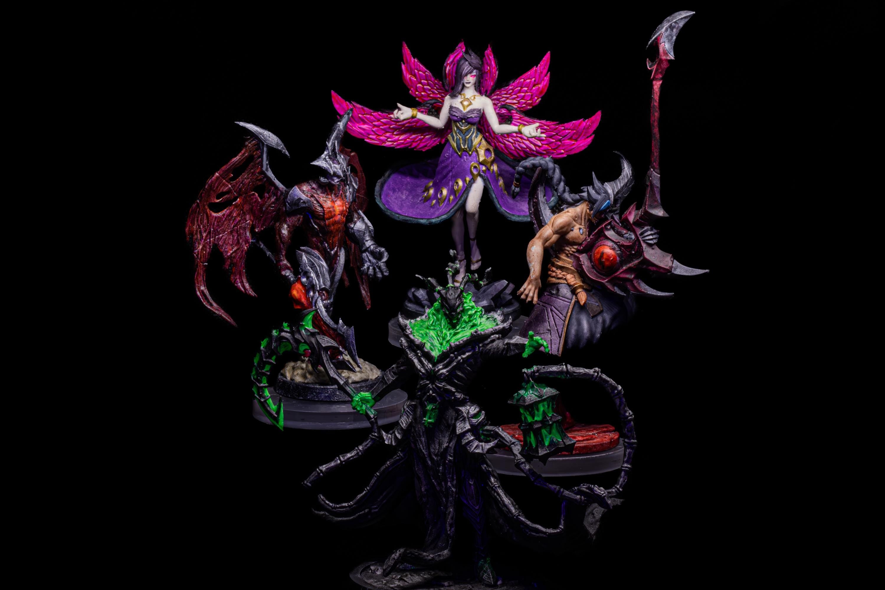 Hand Painted Morgana Resin Figure - UV Glowing League of Legends 3D Print