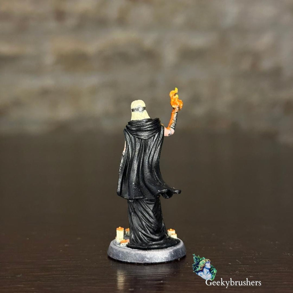 Firekeeper miniature |  Resin Statue | Dark Souls 3 , ~32mm scale