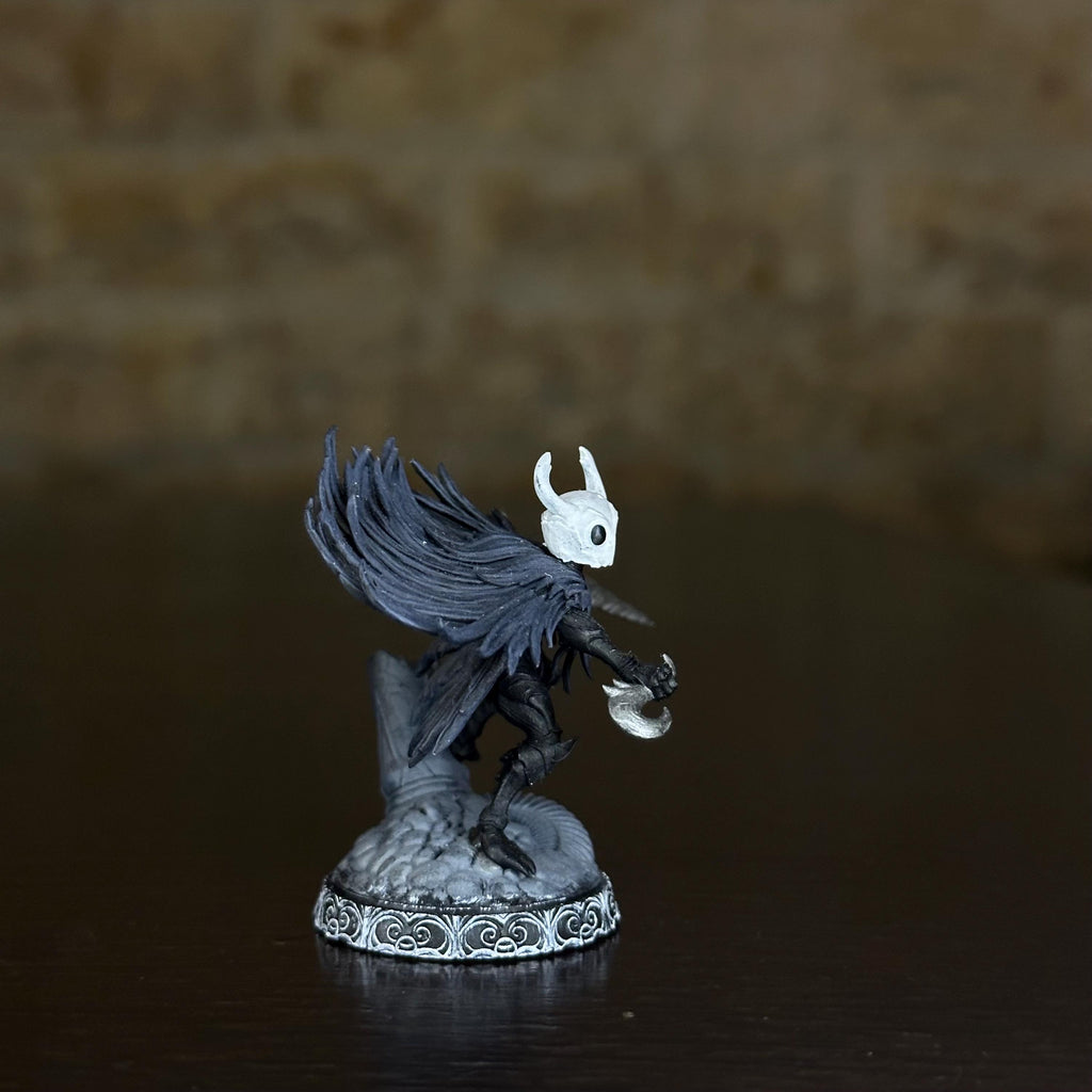 Hollow Knight Miniature | 32mm Resin Figurine, Diorama Base