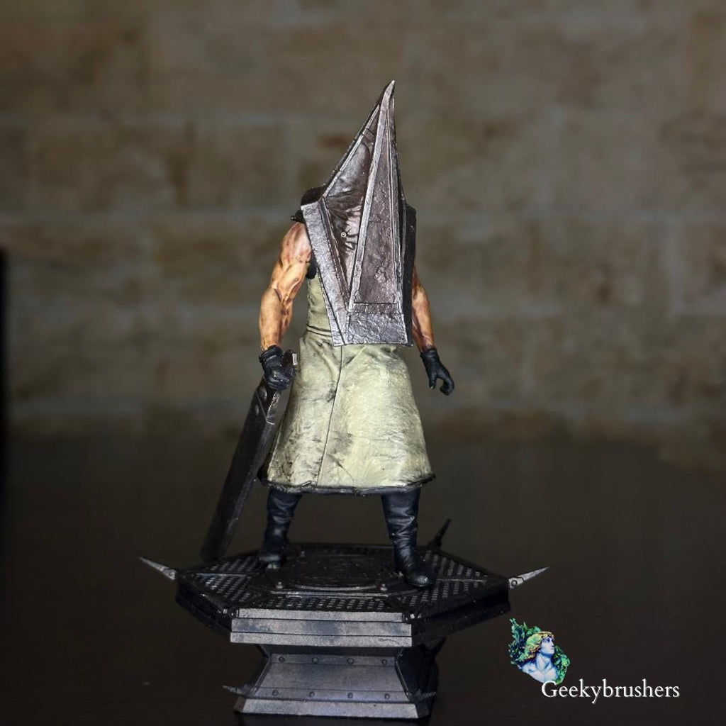 Pyramid Head Silent Hill Statue | Hand-Painted Resin Diorama (130mm)