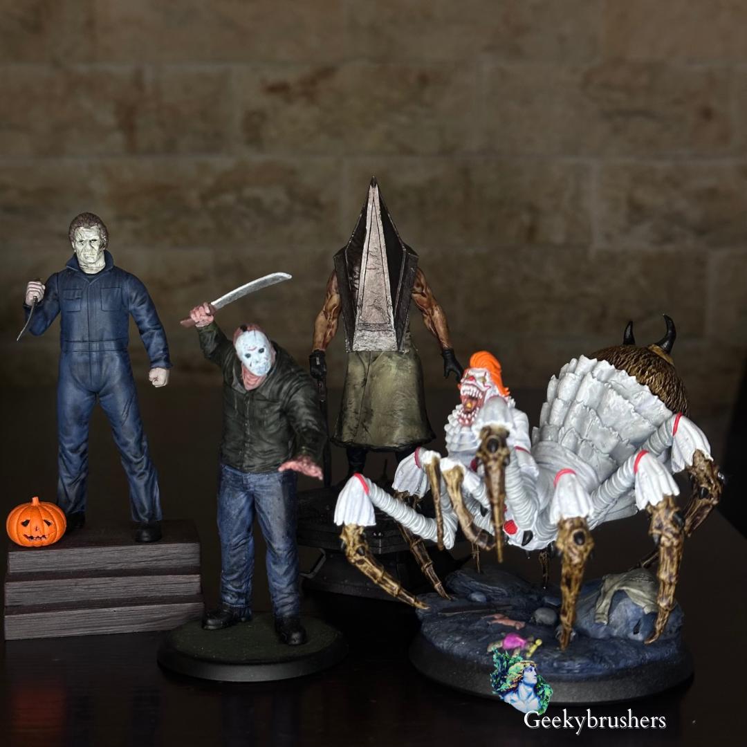 Michael Myers mini Figure| Halloween collectible | Hand-Painted Resin Diorama (75mm)