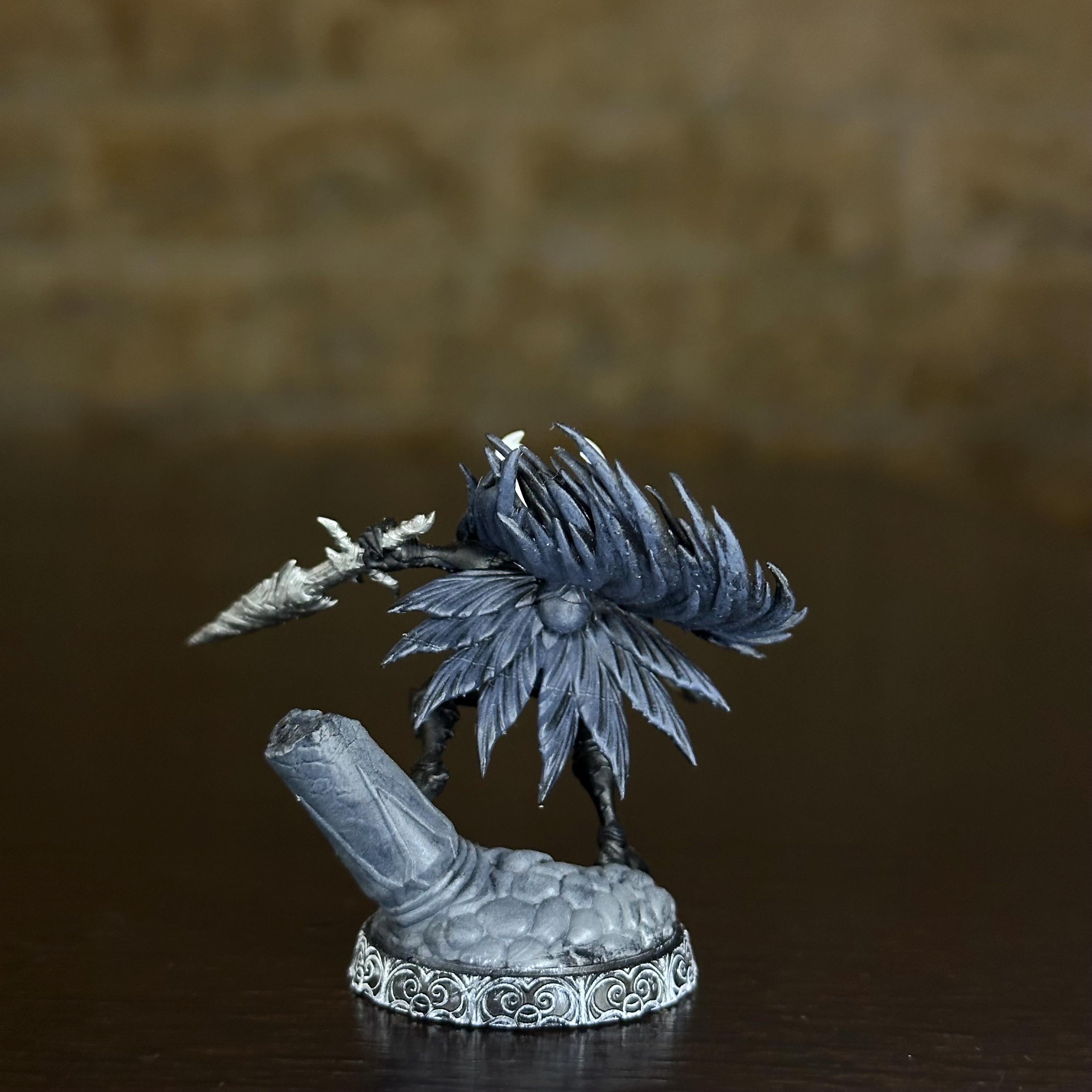 Hollow Knight Miniature | 32mm Resin Figurine, Diorama Base