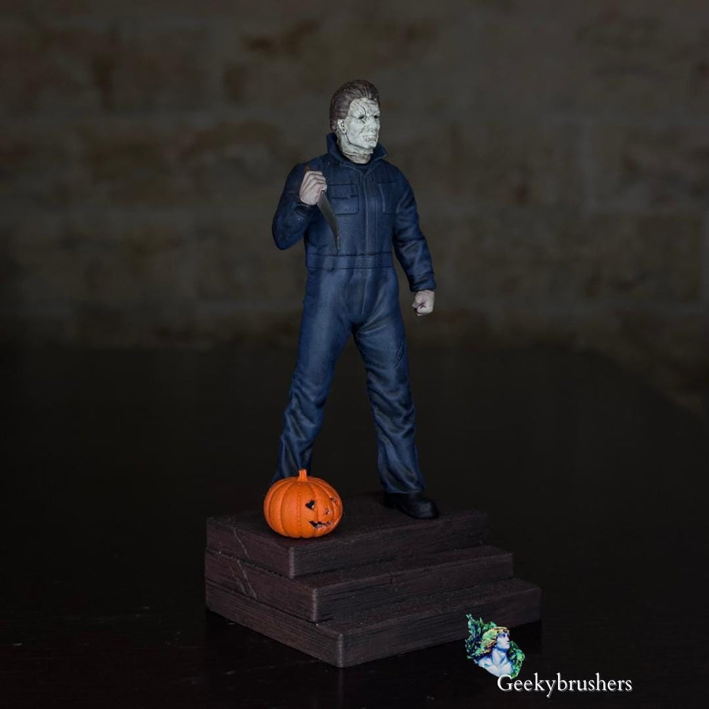 Michael Myers mini Figure| Halloween collectible | Hand-Painted Resin Diorama (75mm)