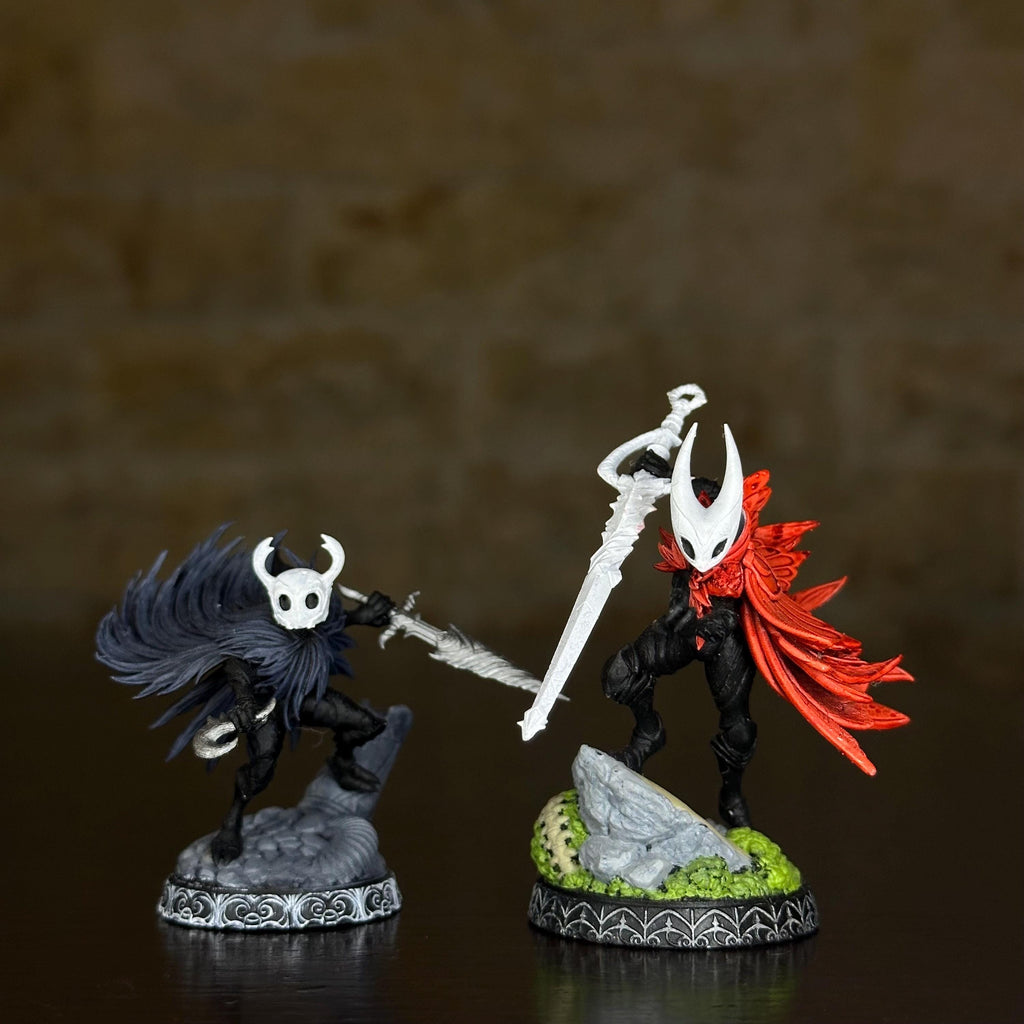 Hollow Knight Miniature | 32mm Resin Figurine, Diorama Base