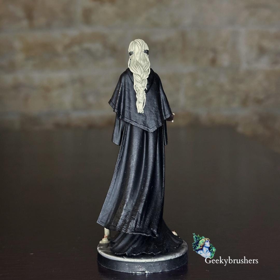 Firekeeper Figure|  Resin Statue | Dark Souls 3 , high Detailed ~100mm Height