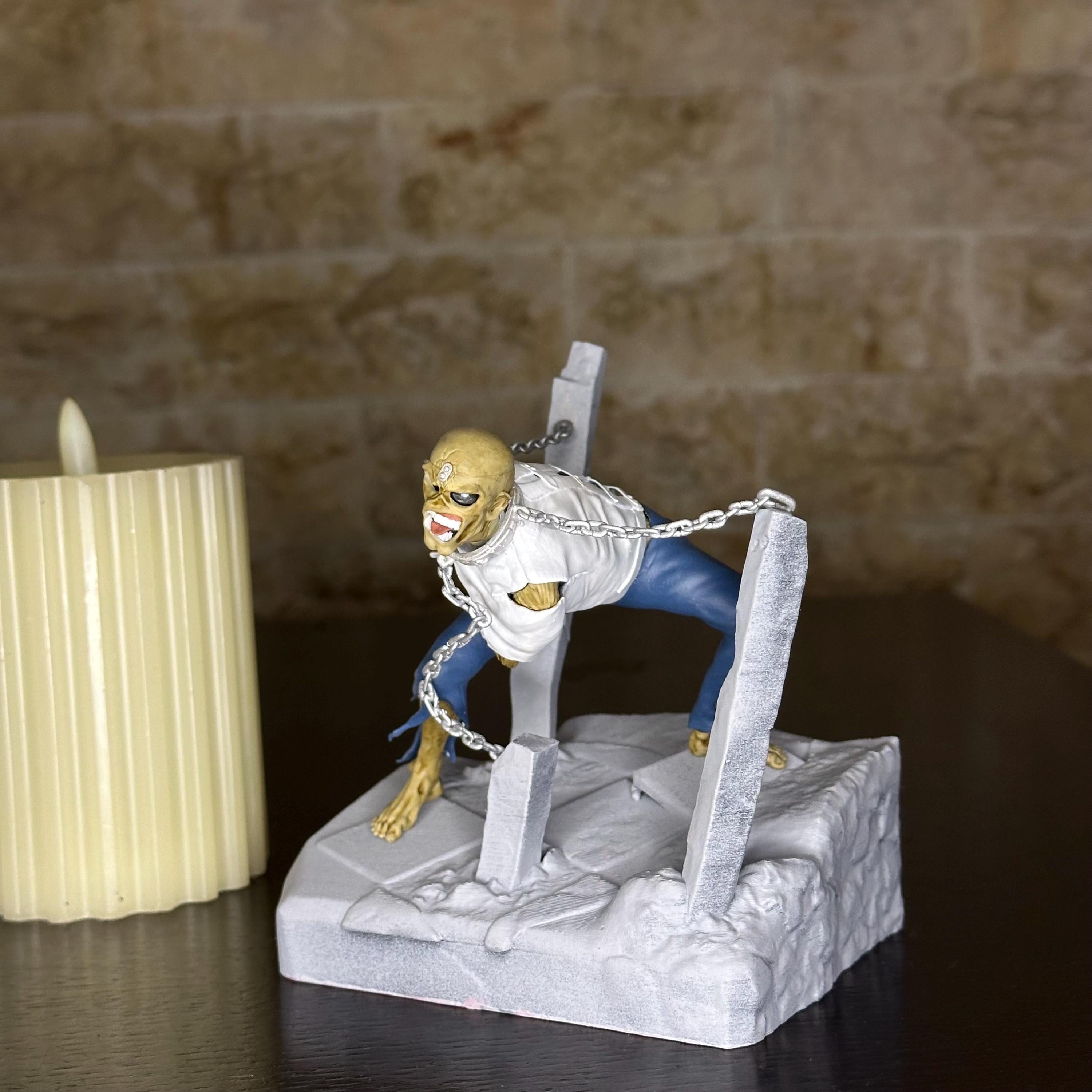 Iron Maiden Piece of Mind Eddie Figure | Hand-Painted Heavy Metal Collectible Statue | 3D Printed Resin Model for Rock Fans| FANART|